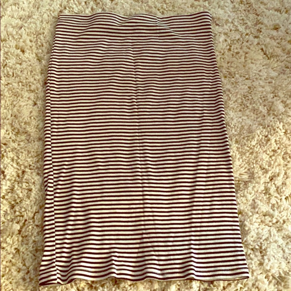Stretchy striped pencil skirt